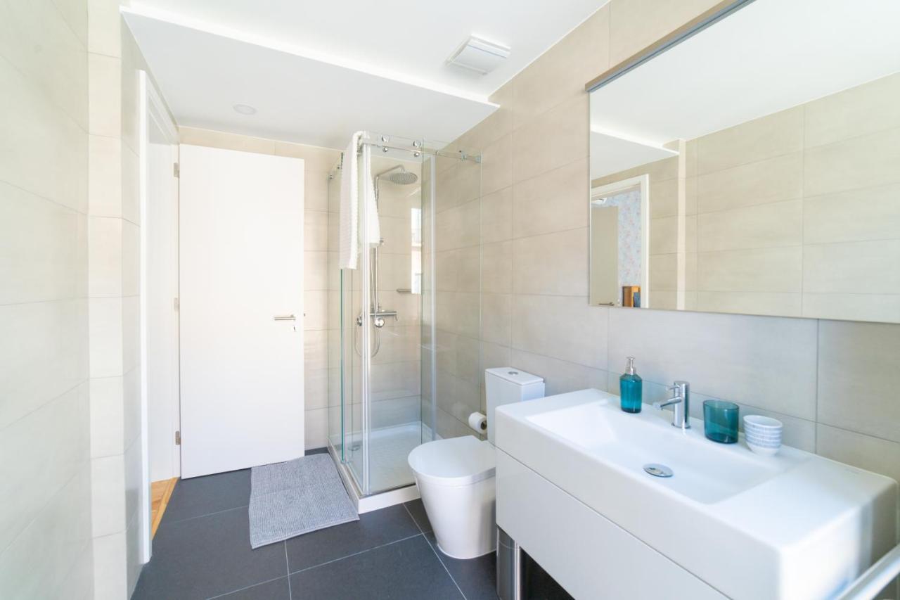 Apartment Blue By The River 1 - Elegant Two-bedroom In Santos Lisbon
